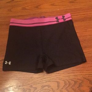 Girl’s Under Armour shorts.